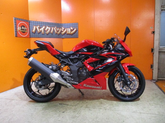 横から見てもこの通り状態グッド！！ビギナーでも安心の純正フルノーマル車両！勿論通販も大歓迎の一台！！